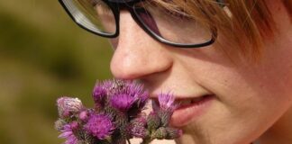 کووید۱۹: چرا حس بویایی برخی افراد برنمیگردد؟