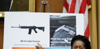 آمریکا/ افزایش تلفات ناشی از سلاح گرم صدمات زیادی بر جامعه سیاهپوستان وارد کرده است