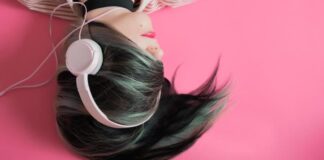 خطر کمشنوایی در اثر استفاده از هدفون در جوانان