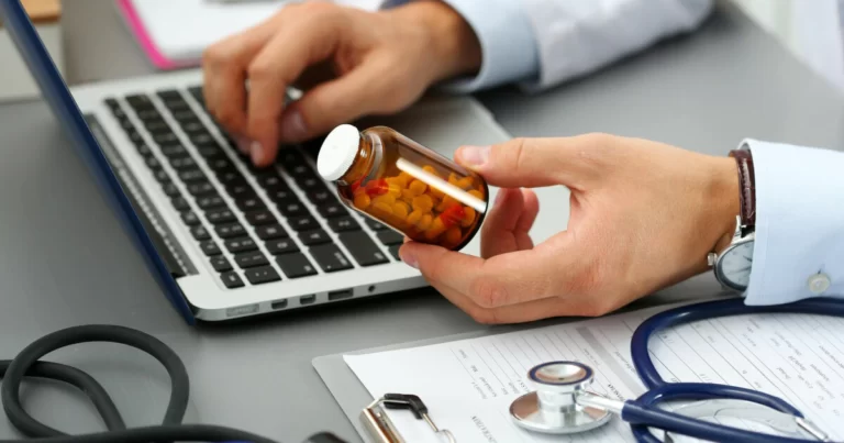 اشکال در نسخه‌نویسی الکترونیک به‌دلیل اختلال اینترنت