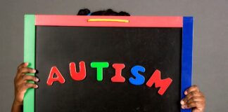 آغاز به کار توانبخشی تلفنی افراد طیف اوتیسم