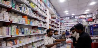 تصمیمگیری در مورد افزایش قیمت دارو در پاکستان به بعد موکول شد