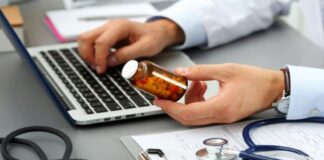 بیمهها اطلاعات نسخهنویسی الکترونیک را به وزارت بهداشت ارسال نمیکنند