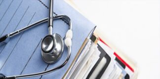 ارسال ۱۲۰ پرونده تخلف پزشکی به مراجع قضایی