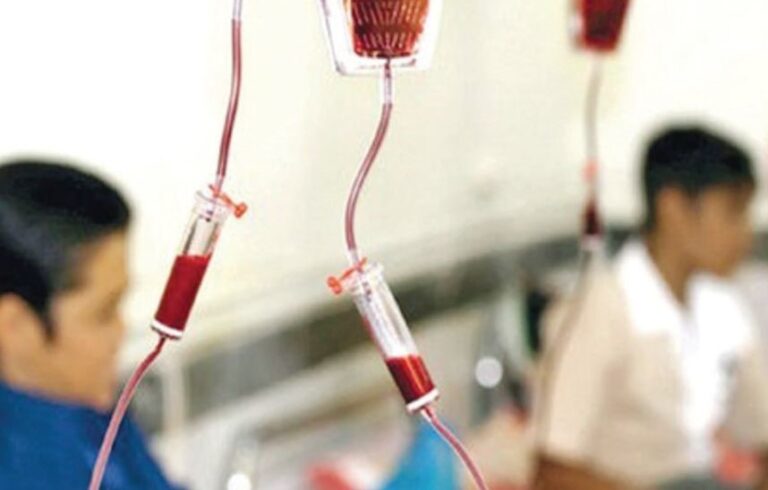 تجمع خانوادههای بیماران هموفیلی مقابل سازمان غذا و دارو تجمع خانوادههای بیماران هموفیلی مقابل سازمان غذا و دارو