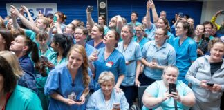 هفتاد و پنجمین سالگرد سرویس سلامت همگانی بریتانیا برگزار شد