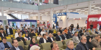 دو سخنرانی کوتاه و جذاب و تندیسها و جوایز