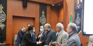 تقدیر وزیر بهداشت از داروسازان و فعالان برتر حوزه دارو