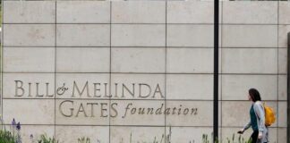 کمک ۴۰ میلیون دلاری بنیاد بیل و ملیندا گیتس برای ساخت واکسنهای mRNA در آفریقا