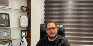 مدیرعامل شرکت عمرانتل: به نفع حاکمیت است که با واردات آیفون موافقت کند!