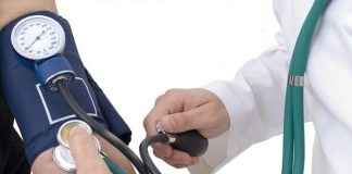 برای غربالگری رایگان فشار خون و دیابت، ناشتا به مراکز بهداشتی مراجعه کنید