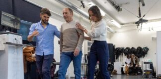 فناوری سوئیسی به بیمار مبتلا به پارکینسون کمک کرد تا دوباره راه برود