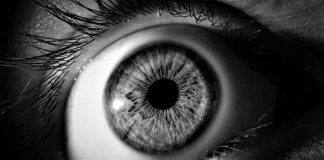 ابتلا به سیفلیس چشمی میتواند منجر به التهاب چشم و فلج اعصاب جمجمه شود