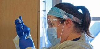 پوشیدن ماسک در بیمارستانهای ۴ ایالت آمریکا الزامی شد