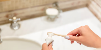 مسواکزدن روزانه خطر ابتلا به ذاتالریه اکتسابی از بیمارستان را کاهش میدهد