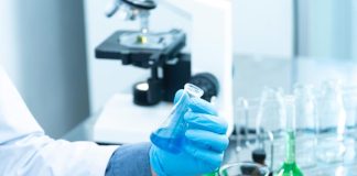 کمبود کیتهای آزمایشگاهی و عدم نظارت دقیق بر نحوه تولید