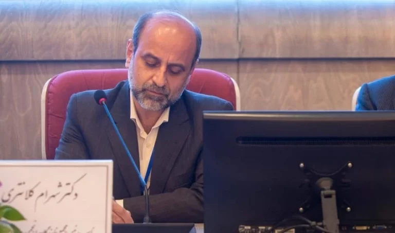 ایرادات پیش‌نویس دستورالعمل عرضه و حمل دارو توسط سکوهای اینترنتی/  خطر توسعه ناصرخسروهای مجازی