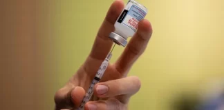 توصیه CDC: افراد ۶ ماهه به بالا واکسن روزآمدشده کووید۱۹ دریافت کنند