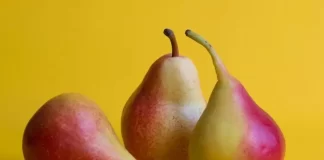 خواص شگفتانگیز گلابی و عوارض جانبی احتمالی