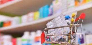 عرضه اینترنتی دارو نباید مشابه تاکسی اینترنتی باشد