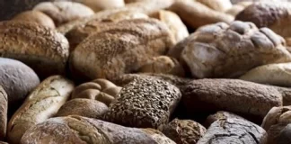 سازمان غذاودارو: نانهای تیره با آرد کامل حاوی سبوس بیشتر بخورید
