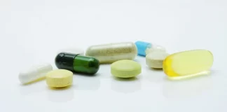 چه خدماتی در مراکز اطلاعرسانی داروها و سموم ارائه میشود؟