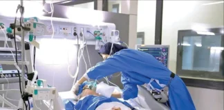 دستور وزیر بهداشت: تسریع در پرداخت کارانه پرستاران