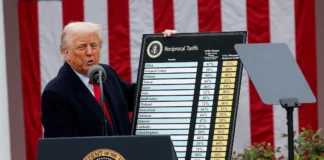 جنگ تعرفهای ترامپ؛ داروهای نسخهای هدف قرار میگیرند