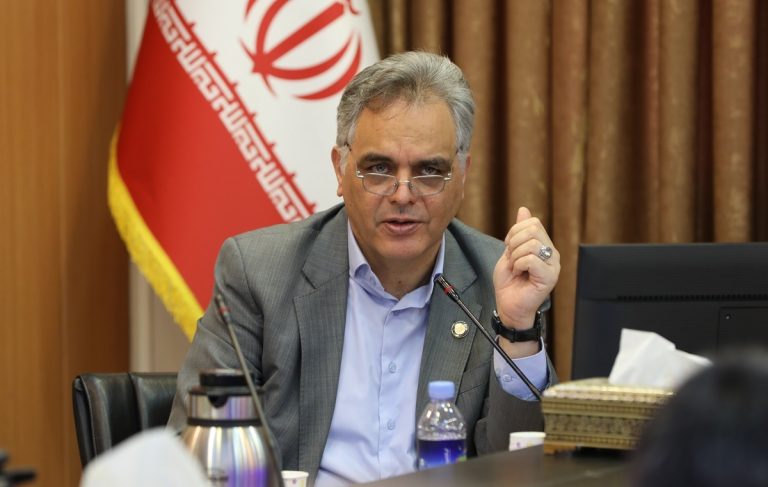 رئیس‌کل سازمان نظام پرستاری: کمبود ۱۰۰ هزار پرستار در کشور / برخی بخش‌های بیمارستانی به‌دلیل کمبود نیرو هنوز افتتاح نشده‌اند