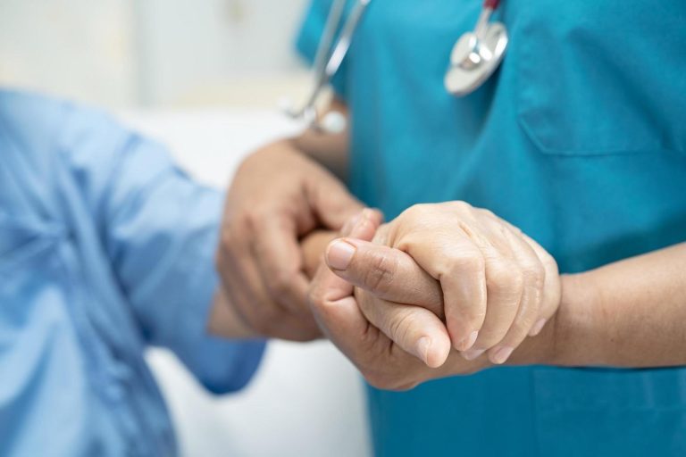 پرداخت حق‌ پرستاری به افراد دارای معلولیت کمتر از یک‌سوم مشمولان قانون